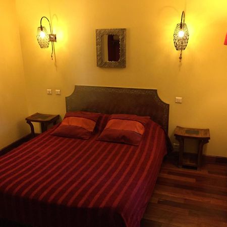Hotel L'Astrolabe Олорон-Сен-Мари Екстериор снимка