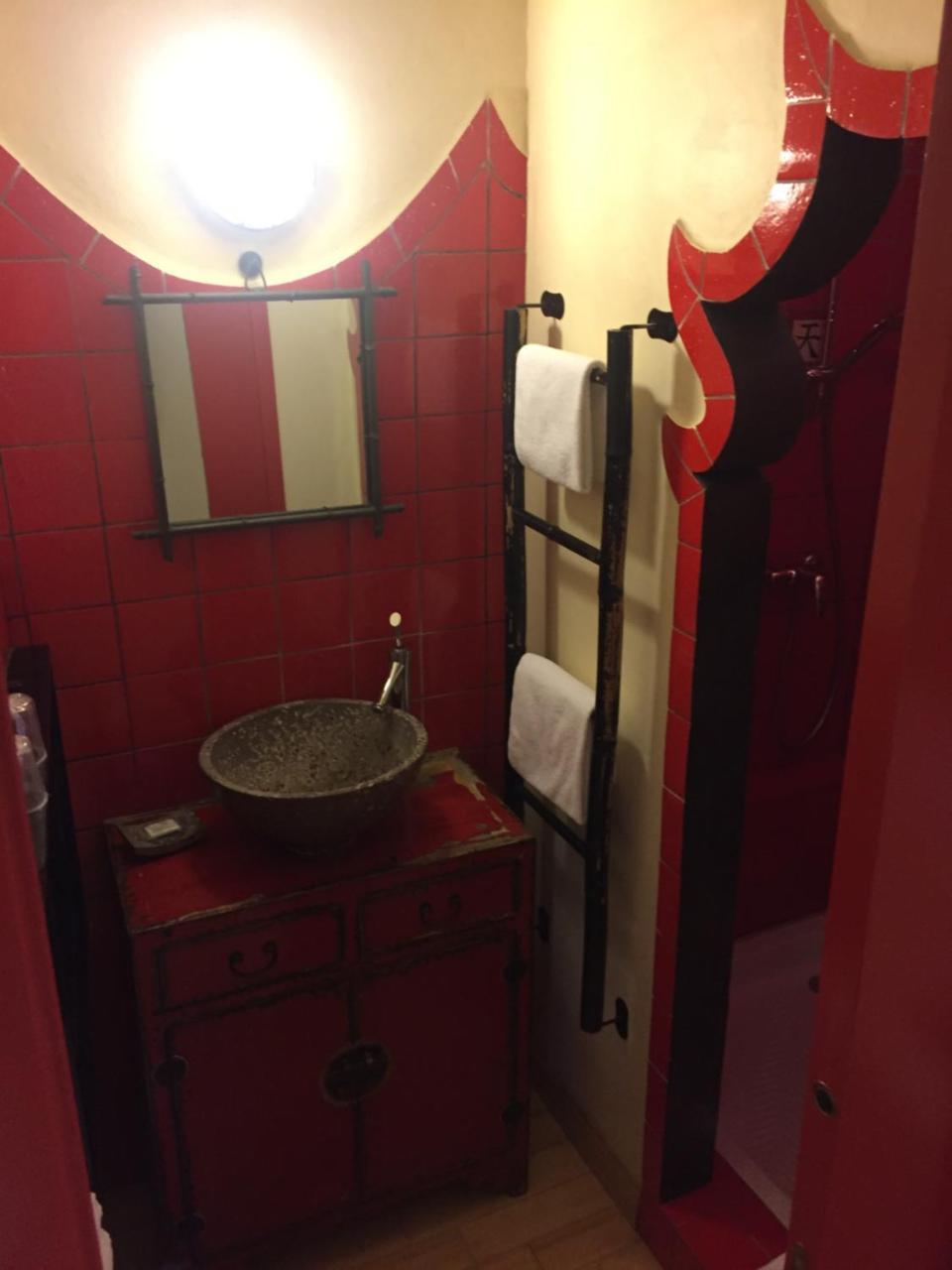 Hotel L'Astrolabe Олорон-Сен-Мари Екстериор снимка